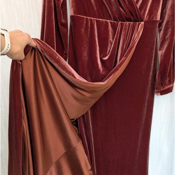 Revelry Vera Velvet V neck Long Sleeve Front Slit Wrap Maxi Dress, size 6 - Picture 5 of 10